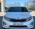 Белый Киа Оптима, объемом двигателя 2.36 л и пробегом 180 тыс. км за 9999 $, фото 7 на Automoto.ua