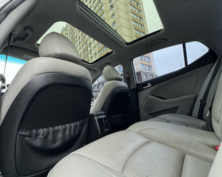 Білий Кіа Оптіма, об'ємом двигуна 2.4 л та пробігом 167 тис. км за 11800 $, фото 16 на Automoto.ua