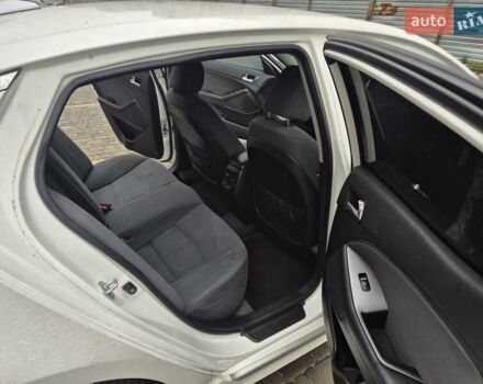 Белый Киа Оптима, объемом двигателя 2.36 л и пробегом 185 тыс. км за 6500 $, фото 12 на Automoto.ua