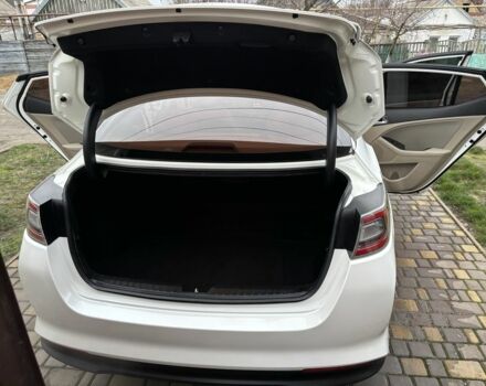 Білий Кіа Оптіма, об'ємом двигуна 2.4 л та пробігом 188 тис. км за 8800 $, фото 11 на Automoto.ua