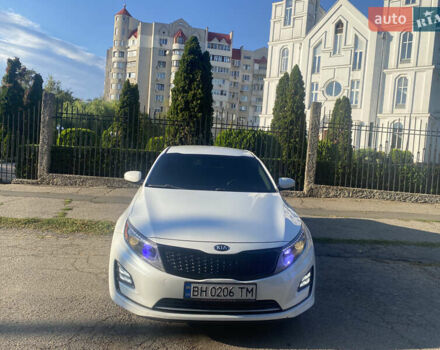 Белый Киа Оптима, объемом двигателя 2.36 л и пробегом 250 тыс. км за 11500 $, фото 7 на Automoto.ua