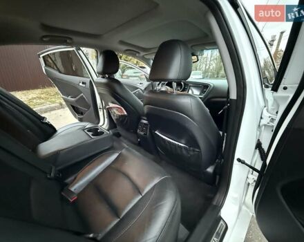 Білий Кіа Оптіма, об'ємом двигуна 2 л та пробігом 283 тис. км за 11500 $, фото 20 на Automoto.ua