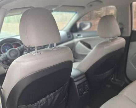 Білий Кіа Оптіма, об'ємом двигуна 2.4 л та пробігом 111 тис. км за 9000 $, фото 21 на Automoto.ua