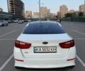 Білий Кіа Оптіма, об'ємом двигуна 2 л та пробігом 129 тис. км за 8999 $, фото 3 на Automoto.ua