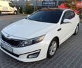 Білий Кіа Оптіма, об'ємом двигуна 2.36 л та пробігом 175 тис. км за 8500 $, фото 1 на Automoto.ua