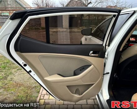 Белый Киа Оптима, объемом двигателя 2.4 л и пробегом 188 тыс. км за 8800 $, фото 12 на Automoto.ua