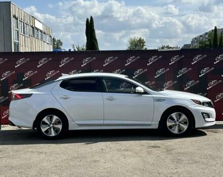 Киа Оптима 2014 в Сумах на Automoto.ua Белый Киа Оптима, объемом двигателя 2.36 л и пробегом 179 тыс. км за 10500 $, фото 3 на Automoto.ua