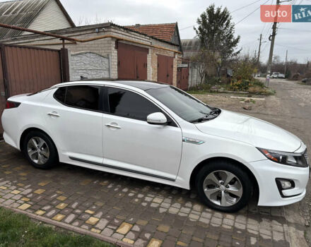 Белый Киа Оптима, объемом двигателя 0 л и пробегом 188 тыс. км за 8800 $, фото 6 на Automoto.ua