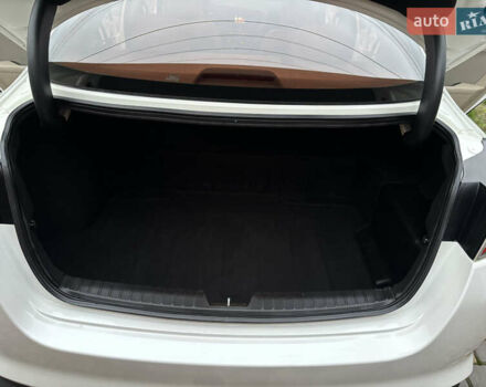 Белый Киа Оптима, объемом двигателя 0 л и пробегом 188 тыс. км за 8800 $, фото 14 на Automoto.ua