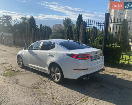 Белый Киа Оптима, объемом двигателя 2.36 л и пробегом 250 тыс. км за 11500 $, фото 10 на Automoto.ua