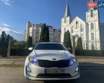 Белый Киа Оптима, объемом двигателя 2.36 л и пробегом 250 тыс. км за 11500 $, фото 6 на Automoto.ua