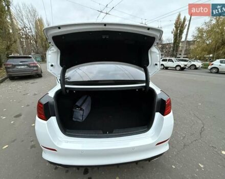 Білий Кіа Оптіма, об'ємом двигуна 2 л та пробігом 283 тис. км за 11500 $, фото 11 на Automoto.ua