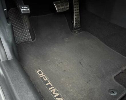 Білий Кіа Оптіма, об'ємом двигуна 2 л та пробігом 283 тис. км за 11500 $, фото 29 на Automoto.ua