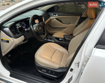 Белый Киа Оптима, объемом двигателя 0 л и пробегом 188 тыс. км за 8800 $, фото 21 на Automoto.ua