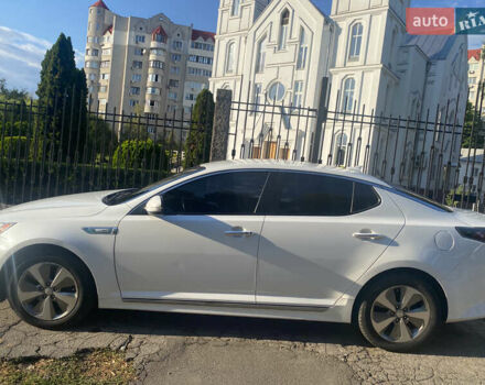 Белый Киа Оптима, объемом двигателя 2.36 л и пробегом 250 тыс. км за 11500 $, фото 18 на Automoto.ua