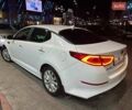 Белый Киа Оптима, объемом двигателя 2.36 л и пробегом 120 тыс. км за 9000 $, фото 2 на Automoto.ua