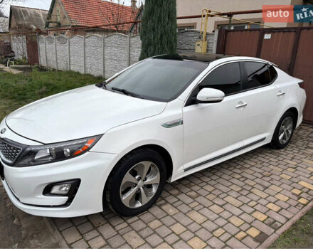 Белый Киа Оптима, объемом двигателя 0 л и пробегом 188 тыс. км за 8800 $, фото 1 на Automoto.ua