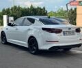 Білий Кіа Оптіма, об'ємом двигуна 2.36 л та пробігом 158 тис. км за 8400 $, фото 5 на Automoto.ua