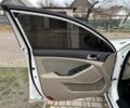 Білий Кіа Оптіма, об'ємом двигуна 2.4 л та пробігом 188 тис. км за 8800 $, фото 14 на Automoto.ua