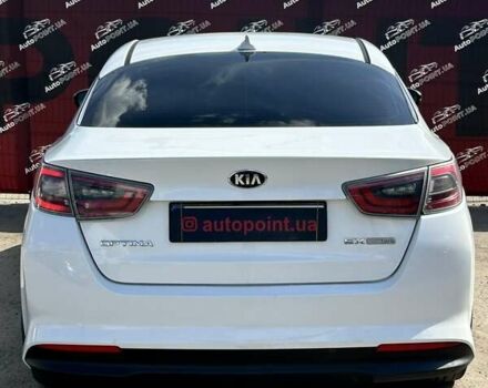 Киа Оптима 2014 в Сумах на Automoto.ua Белый Киа Оптима, объемом двигателя 2.36 л и пробегом 179 тыс. км за 10500 $, фото 10 на Automoto.ua