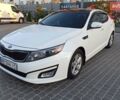 Білий Кіа Оптіма, об'ємом двигуна 2.36 л та пробігом 175 тис. км за 8500 $, фото 1 на Automoto.ua