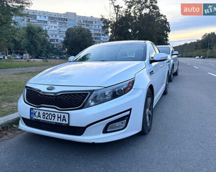 Белый Киа Оптима, объемом двигателя 2.36 л и пробегом 103 тыс. км за 10200 $, фото 3 на Automoto.ua