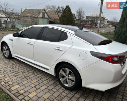 Белый Киа Оптима, объемом двигателя 0 л и пробегом 188 тыс. км за 8800 $, фото 4 на Automoto.ua