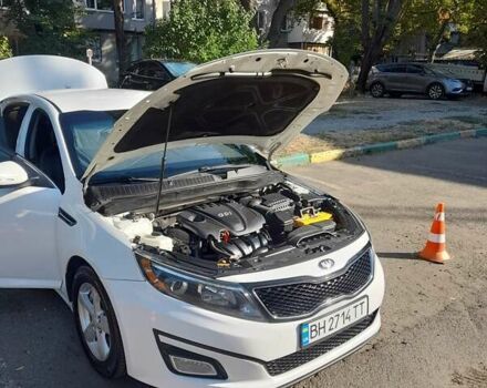Белый Киа Оптима, объемом двигателя 2.4 л и пробегом 280 тыс. км за 10500 $, фото 5 на Automoto.ua