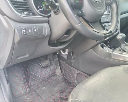 Белый Киа Оптима, объемом двигателя 2.36 л и пробегом 258 тыс. км за 10300 $, фото 35 на Automoto.ua