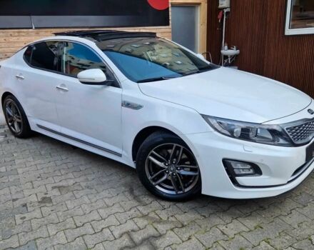 Белый Киа Оптима, объемом двигателя 2 л и пробегом 84 тыс. км за 1100 $, фото 4 на Automoto.ua