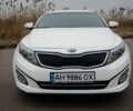 Белый Киа Оптима, объемом двигателя 2 л и пробегом 213 тыс. км за 8300 $, фото 1 на Automoto.ua