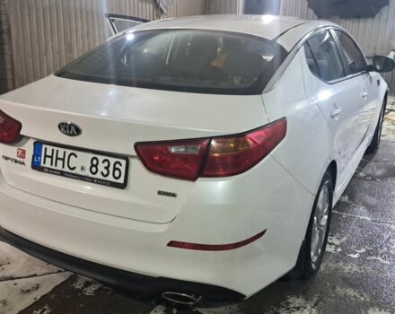 Білий Кіа Оптіма, об'ємом двигуна 1 л та пробігом 196 тис. км за 9999 $, фото 3 на Automoto.ua