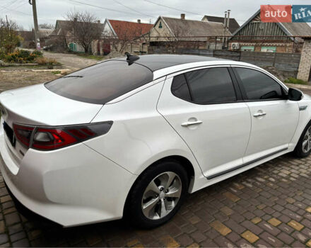 Белый Киа Оптима, объемом двигателя 0 л и пробегом 188 тыс. км за 8800 $, фото 34 на Automoto.ua