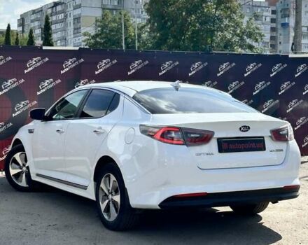Кіа Оптіма 2014 у Сумах на Automoto.ua Білий Кіа Оптіма, об'ємом двигуна 2.36 л та пробігом 179 тис. км за 10500 $, фото 8 на Automoto.ua