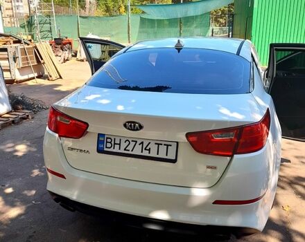 Білий Кіа Оптіма, об'ємом двигуна 2.4 л та пробігом 178 тис. км за 10500 $, фото 12 на Automoto.ua