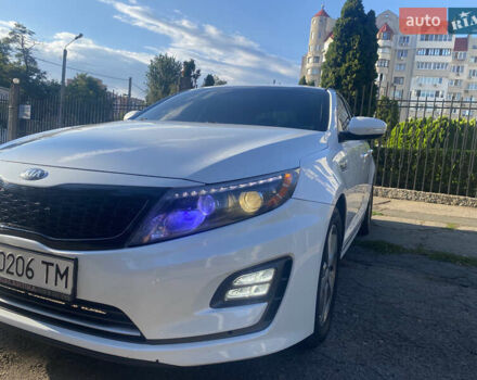 Белый Киа Оптима, объемом двигателя 2.36 л и пробегом 250 тыс. км за 11500 $, фото 1 на Automoto.ua