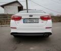 Белый Киа Оптима, объемом двигателя 2 л и пробегом 213 тыс. км за 8300 $, фото 5 на Automoto.ua