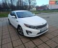 Белый Киа Оптима, объемом двигателя 2.36 л и пробегом 258 тыс. км за 10300 $, фото 7 на Automoto.ua