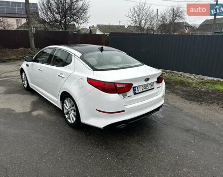 Белый Киа Оптима, объемом двигателя 2.36 л и пробегом 132 тыс. км за 10900 $, фото 2 на Automoto.ua