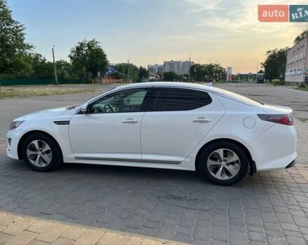 Белый Киа Оптима, объемом двигателя 2.4 л и пробегом 115 тыс. км за 12000 $, фото 3 на Automoto.ua