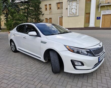 Белый Киа Оптима, объемом двигателя 2.4 л и пробегом 230 тыс. км за 8000 $, фото 2 на Automoto.ua