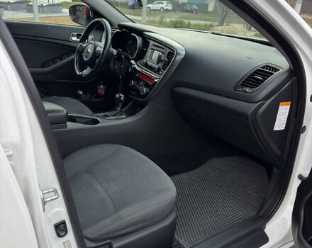 Белый Киа Оптима, объемом двигателя 2.4 л и пробегом 152 тыс. км за 10500 $, фото 13 на Automoto.ua