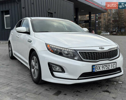 Белый Киа Оптима, объемом двигателя 2.4 л и пробегом 152 тыс. км за 10500 $, фото 6 на Automoto.ua