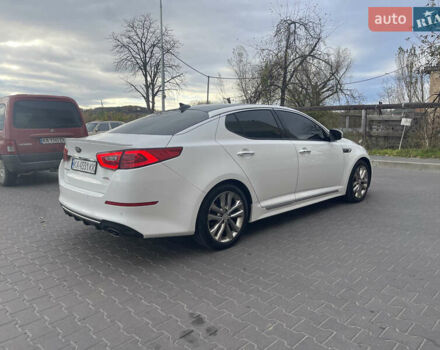 Білий Кіа Оптіма, об'ємом двигуна 2 л та пробігом 173 тис. км за 12800 $, фото 5 на Automoto.ua