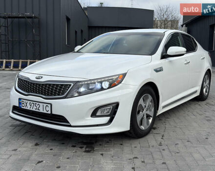 Белый Киа Оптима, объемом двигателя 2.4 л и пробегом 152 тыс. км за 10500 $, фото 10 на Automoto.ua