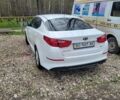 Белый Киа Оптима, объемом двигателя 2.36 л и пробегом 217 тыс. км за 9500 $, фото 3 на Automoto.ua