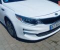 Білий Кіа Оптіма, об'ємом двигуна 1.6 л та пробігом 117 тис. км за 11800 $, фото 1 на Automoto.ua