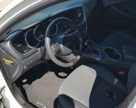 Киа Оптима 2015 в Харькове на Automoto.ua Белый Киа Оптима, объемом двигателя 2.4 л и пробегом 81 тыс. км за 12000 $, фото 6 на Automoto.ua