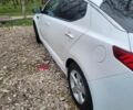 Білий Кіа Оптіма, об'ємом двигуна 2.36 л та пробігом 235 тис. км за 8990 $, фото 28 на Automoto.ua