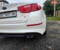 Білий Кіа Оптіма, об'ємом двигуна 2.36 л та пробігом 240 тис. км за 8200 $, фото 11 на Automoto.ua